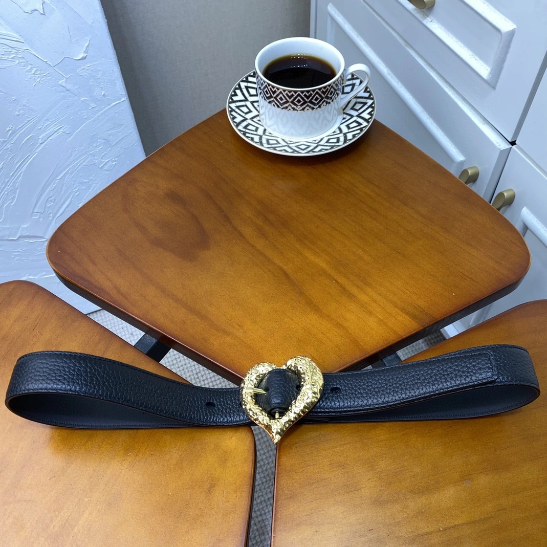 Classic 9626 Yves Saint Laurent AAA Belts