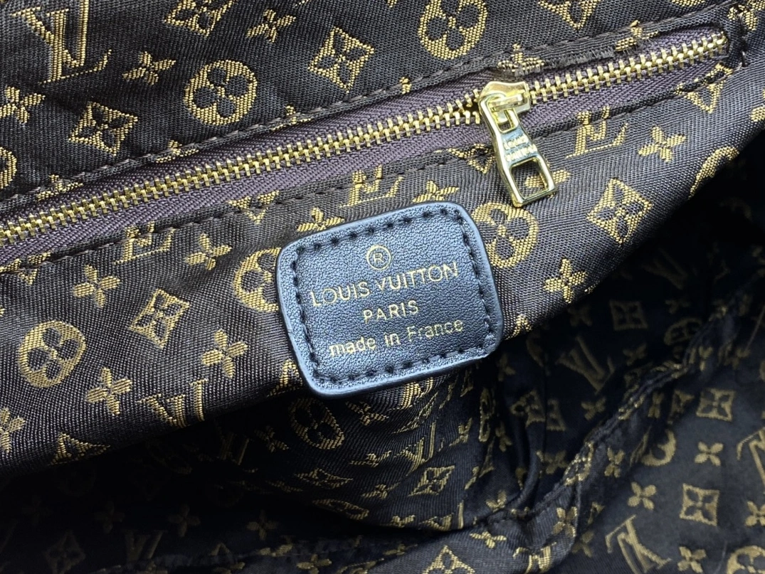 Classic 9631 Louis Vuitton AAA Quality Tote-Handbags For Women