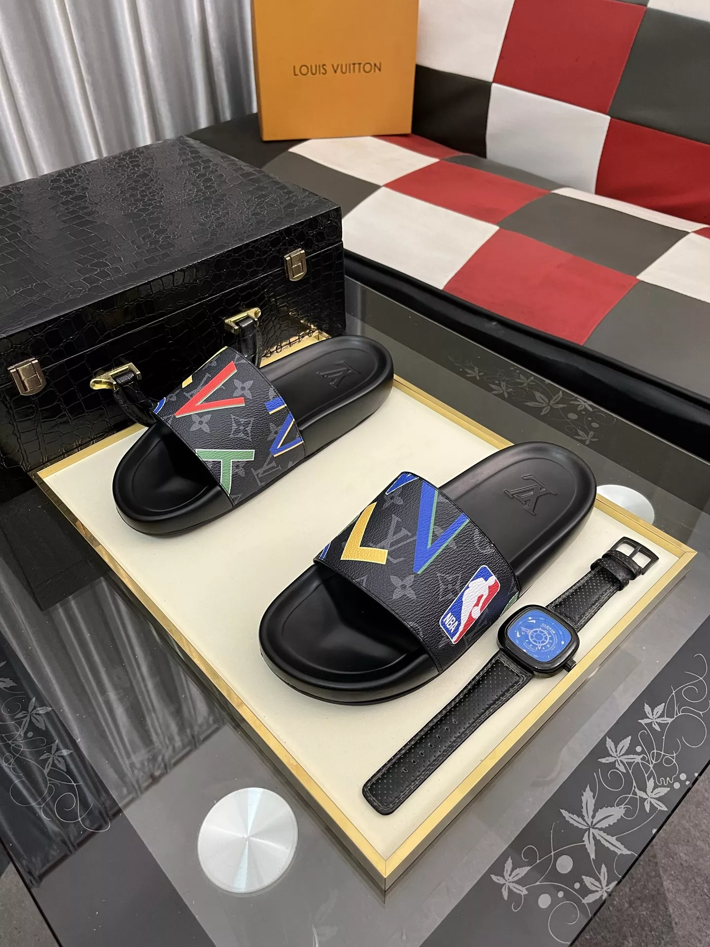 Classic 973 Louis Vuitton Slippers For Men