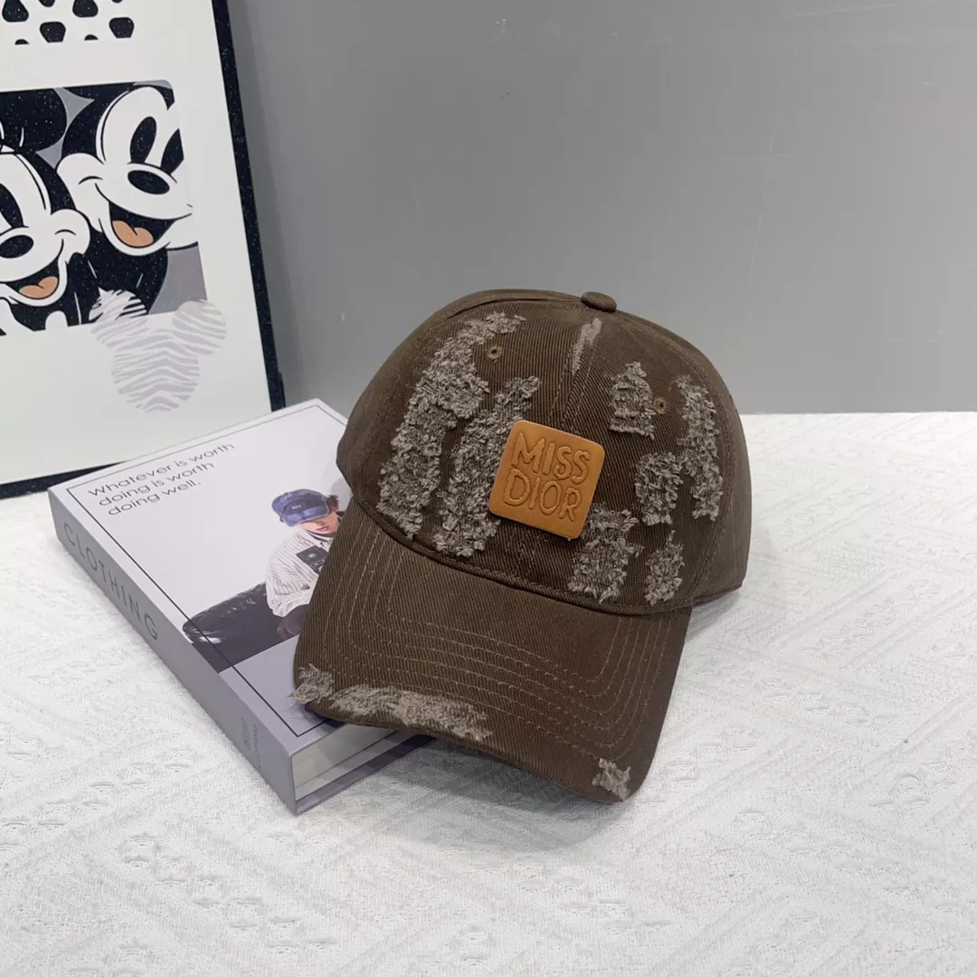 Classic 9768 Christian Dior Caps