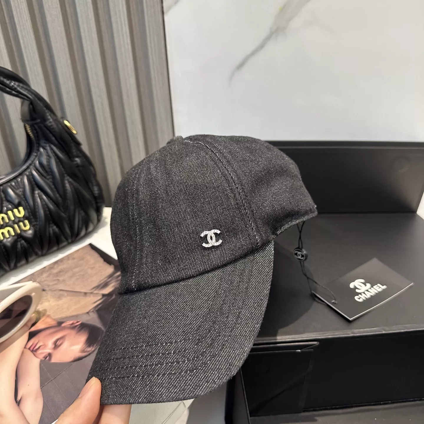 Classic 977 Chanel Caps