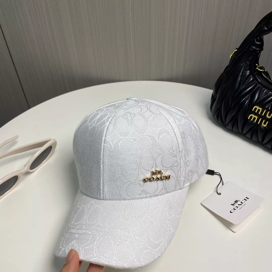 Coach Caps Functional 3737