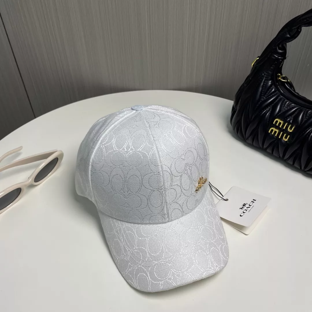 Coach Caps Functional 3737