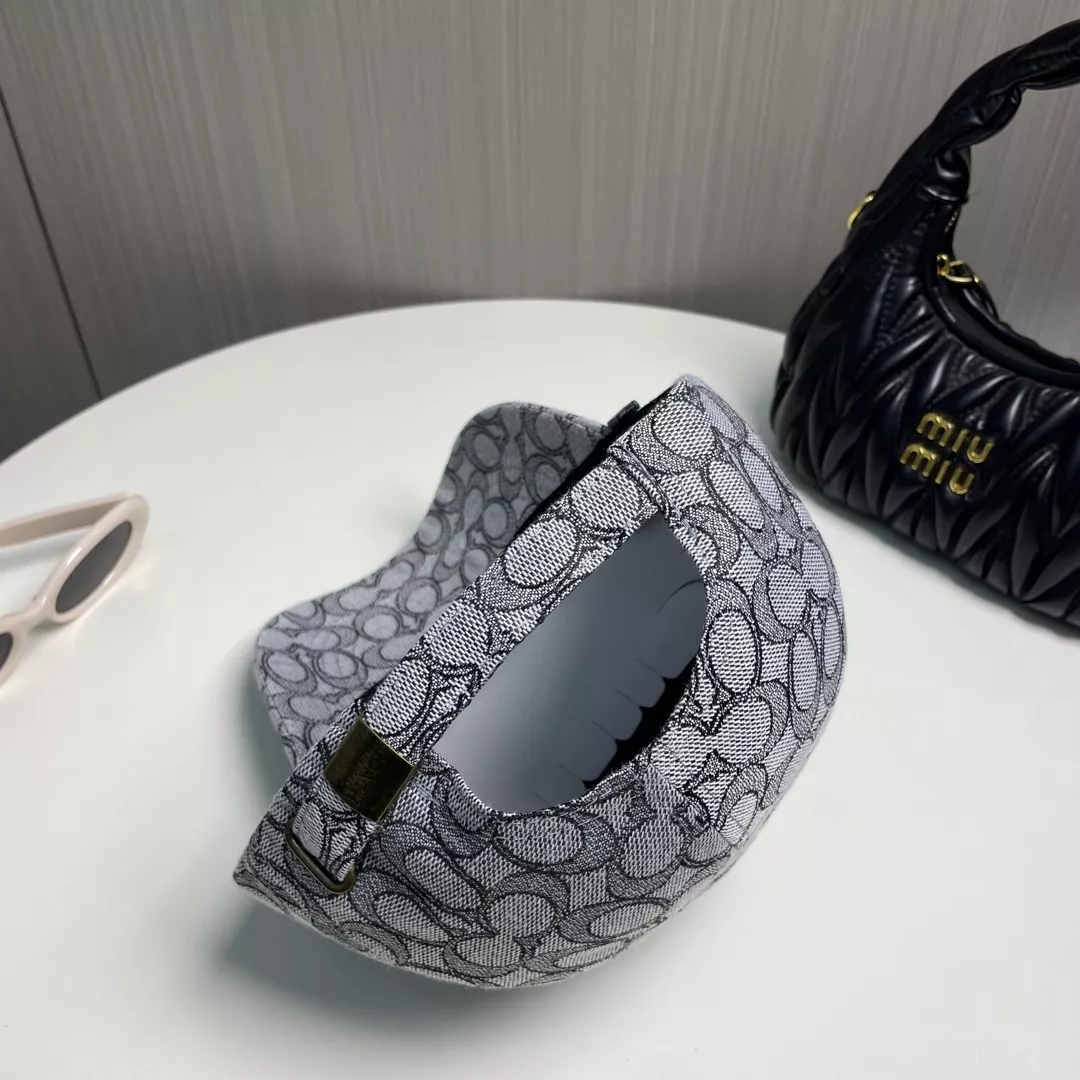 Coach Caps Soft 7818