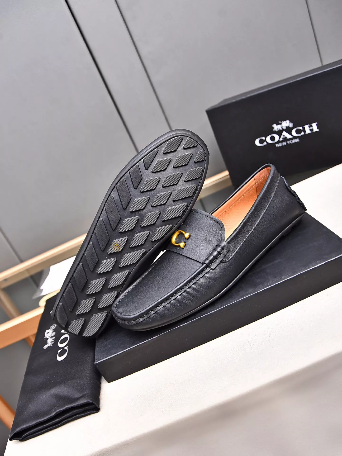 Coach Leather Shoes For Men Vibrant 591