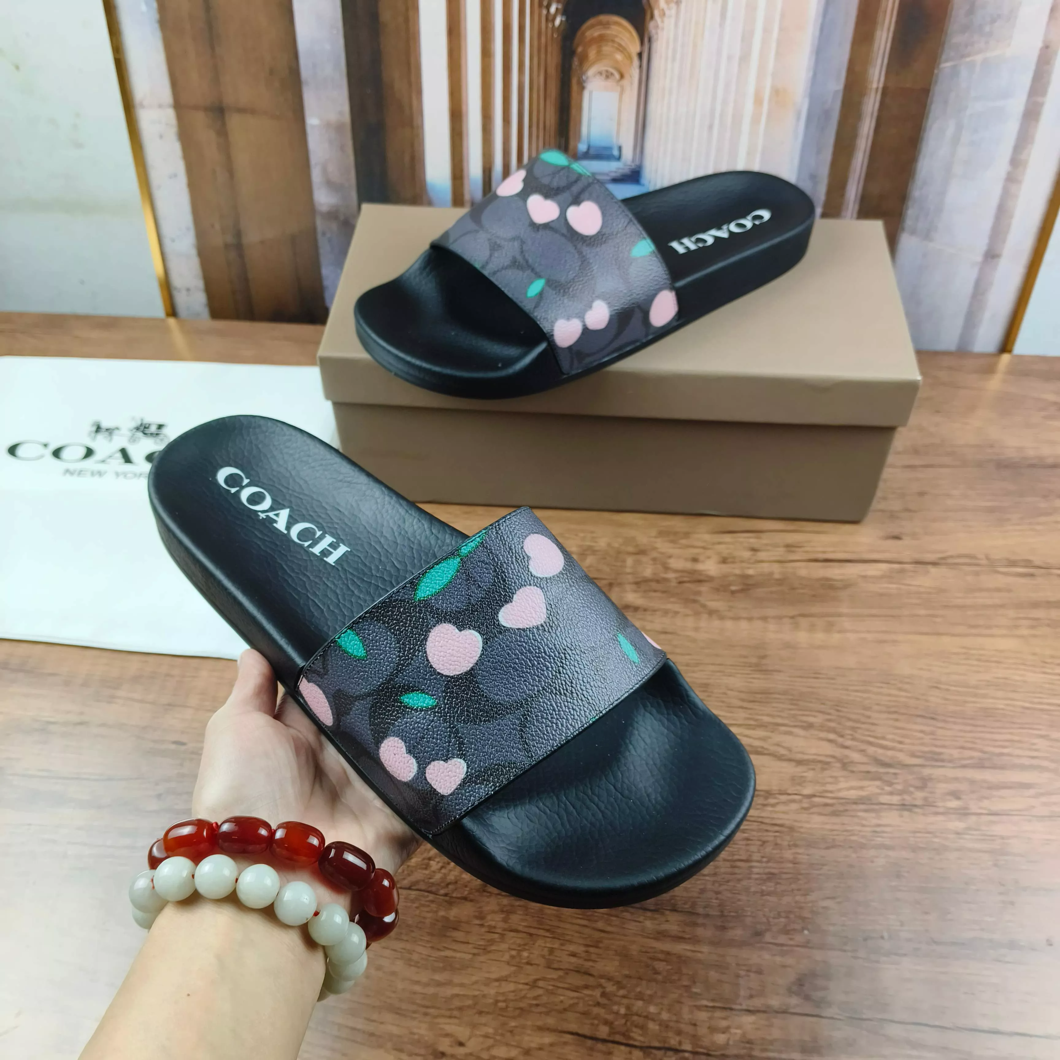Coach Slippers For Women Compact 4564