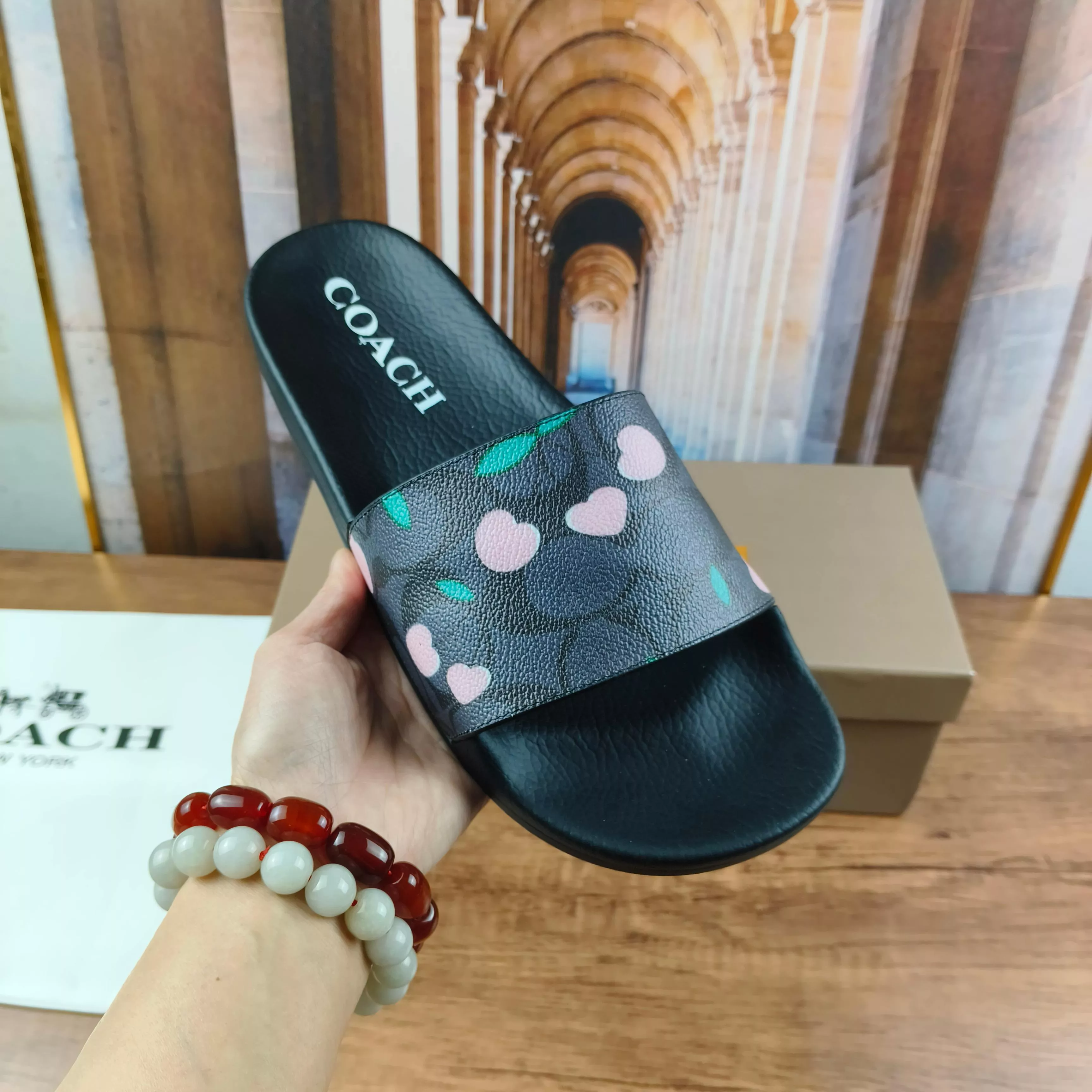 Coach Slippers For Women Compact 4564