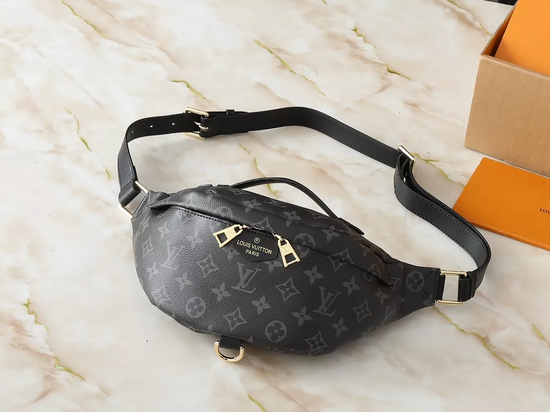 Comfortable 105 Louis Vuitton LV AAA Quality Belt Bags For Unisex