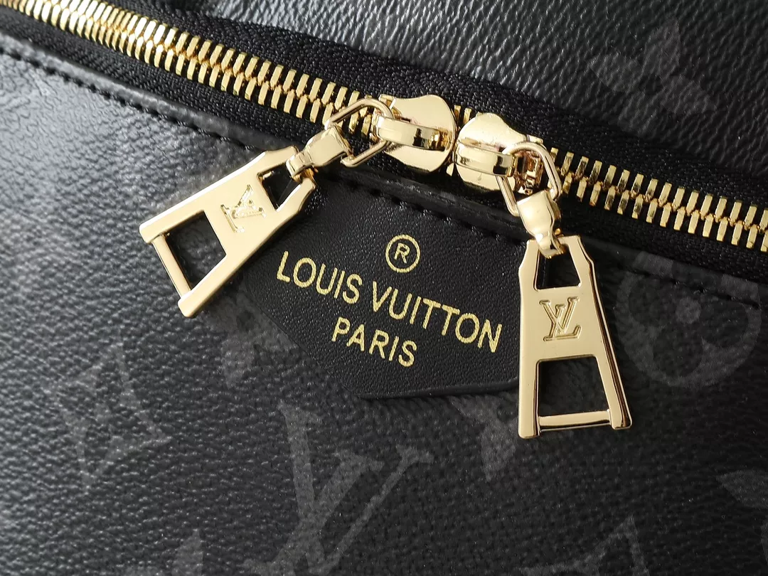 Comfortable 105 Louis Vuitton LV AAA Quality Belt Bags For Unisex