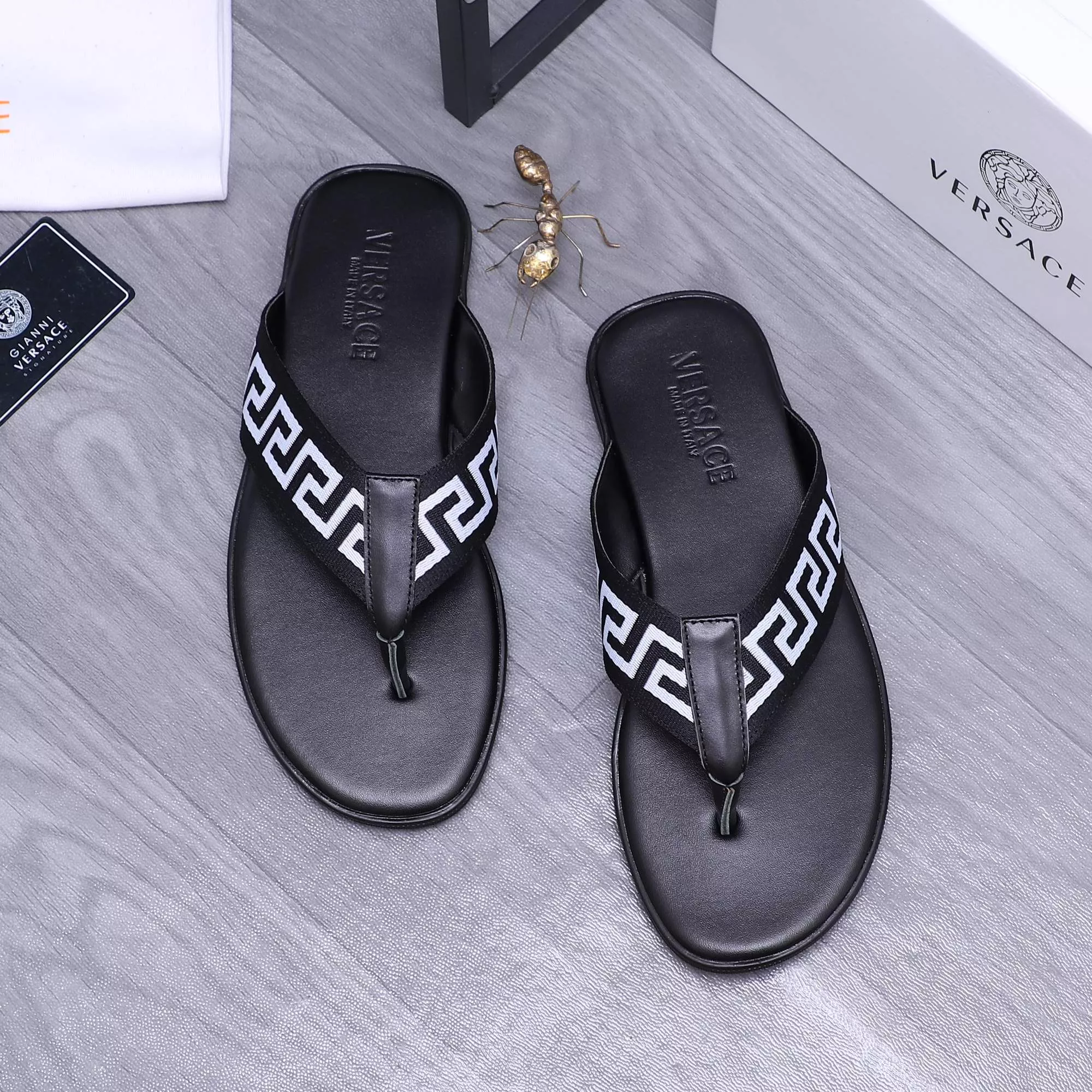Comfortable 109 Versace Slippers For Men