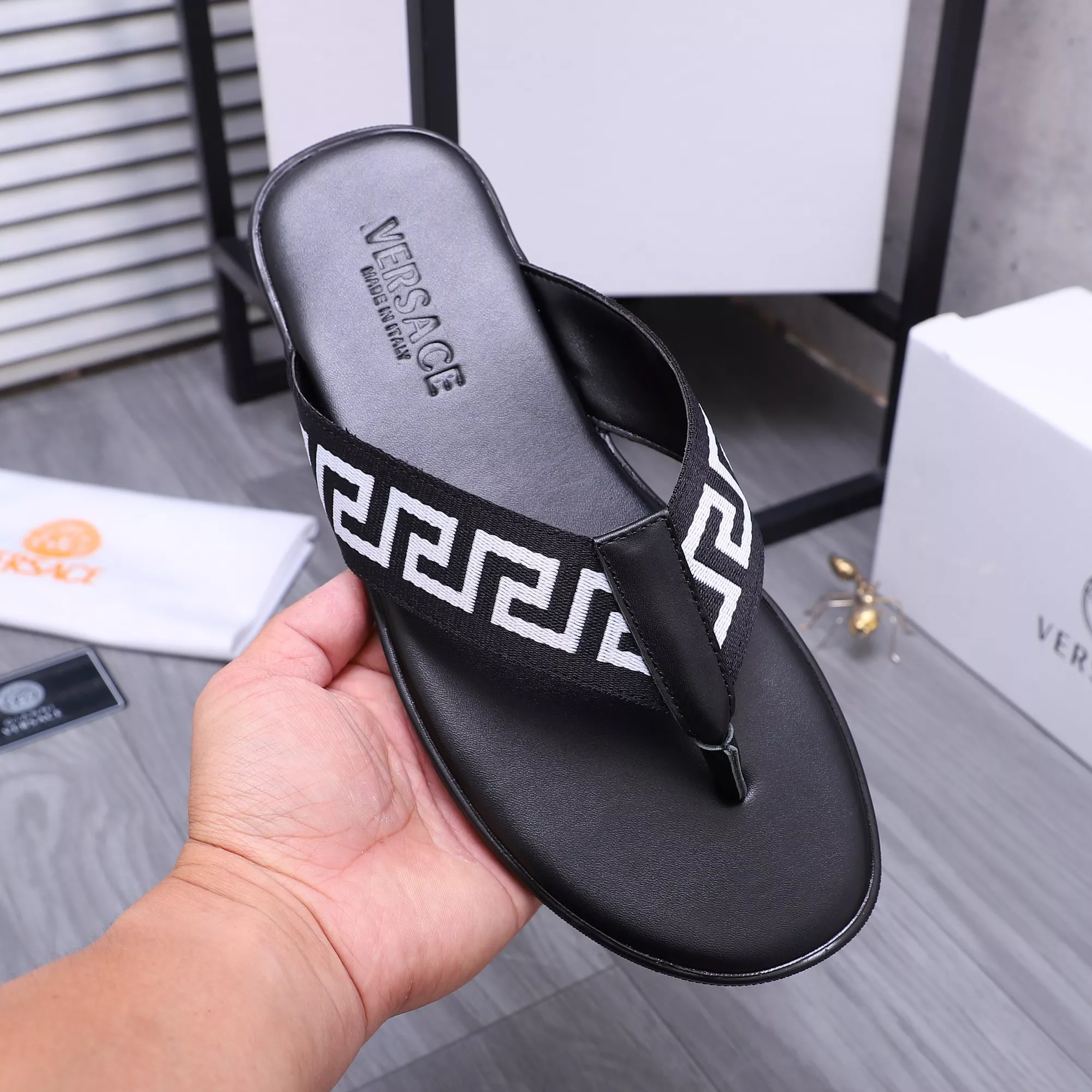 Comfortable 109 Versace Slippers For Men