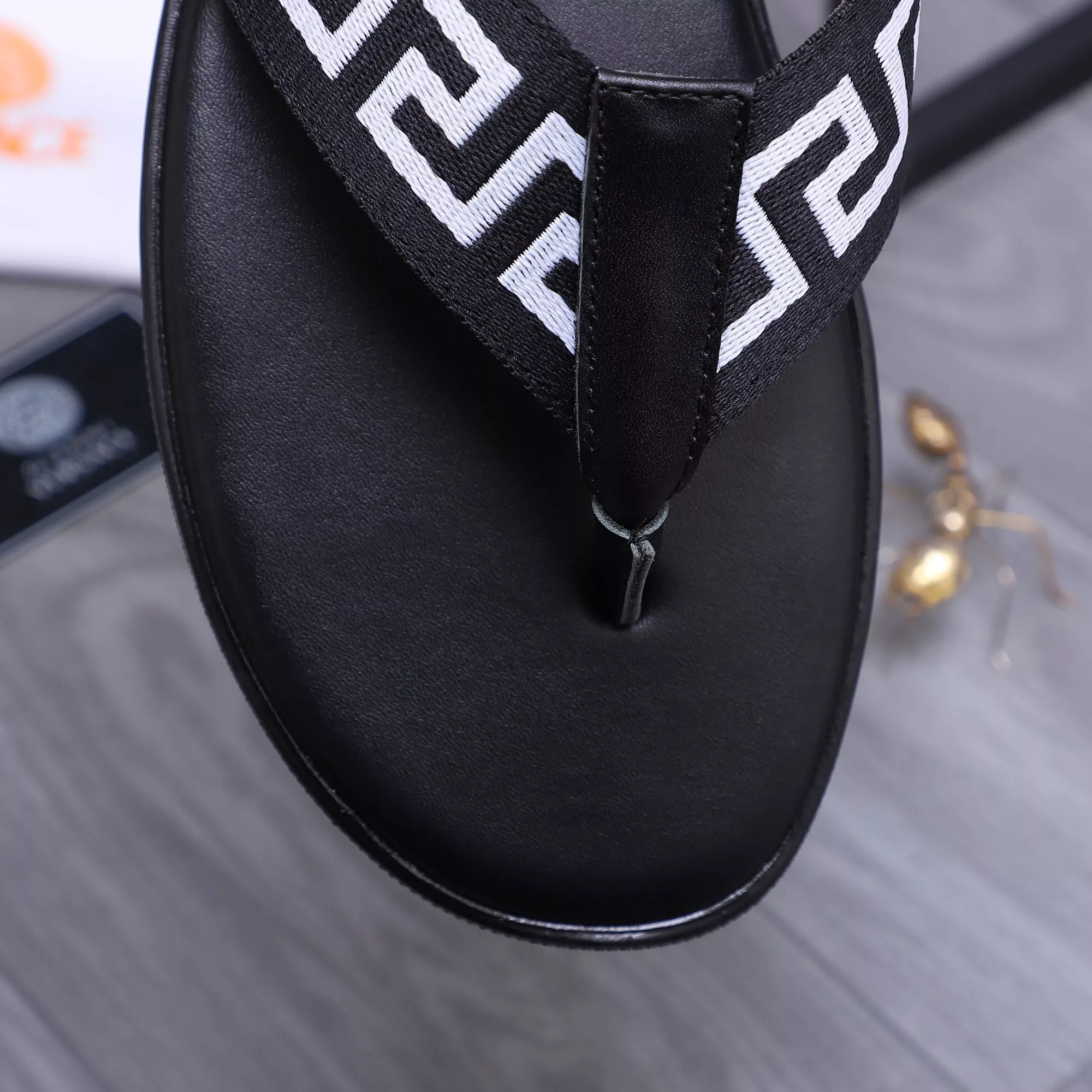 Comfortable 109 Versace Slippers For Men