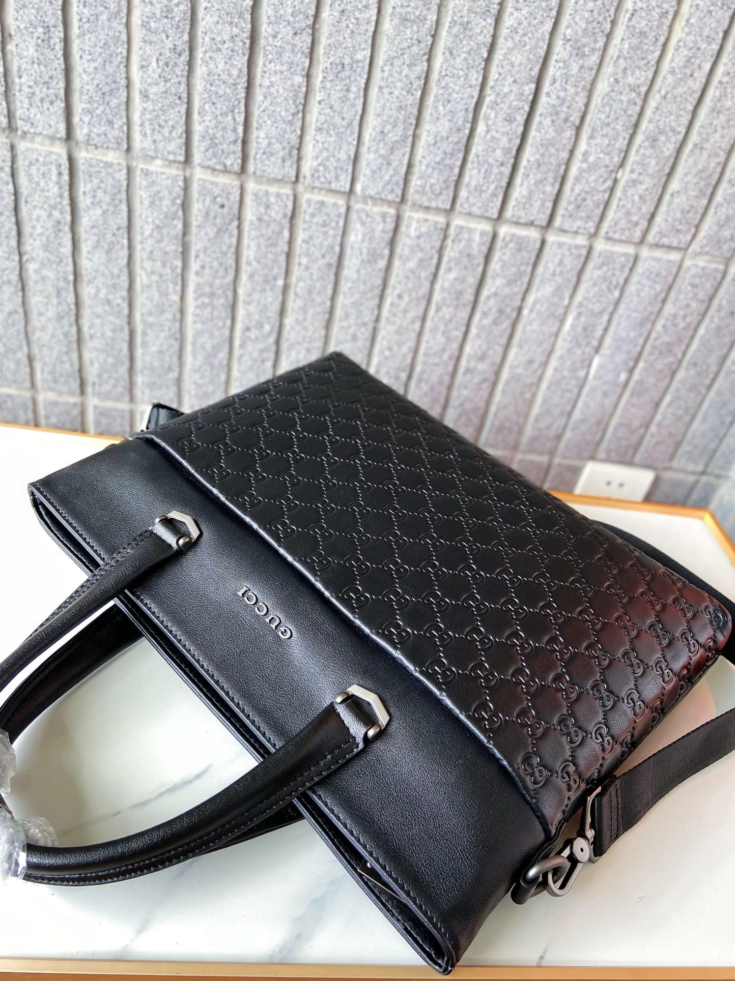 Comfortable 120 Gucci AAA Man Handbags