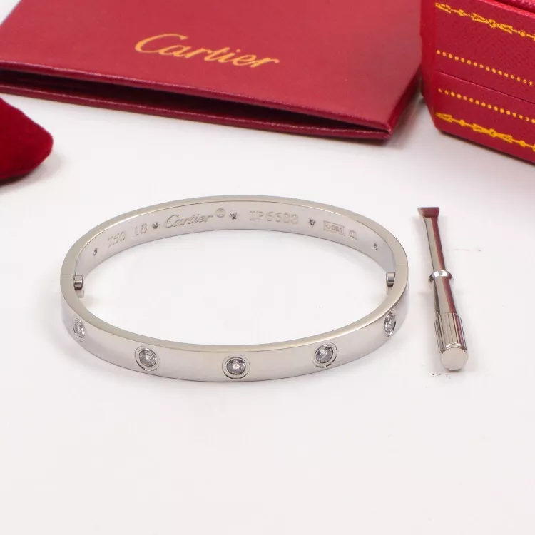 Comfortable 1485 Cartier bracelets