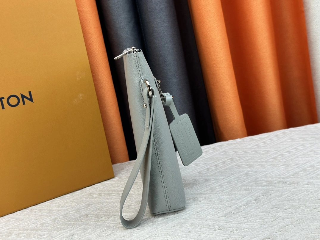 Comfortable 1489 Louis Vuitton AAA Man Wallets