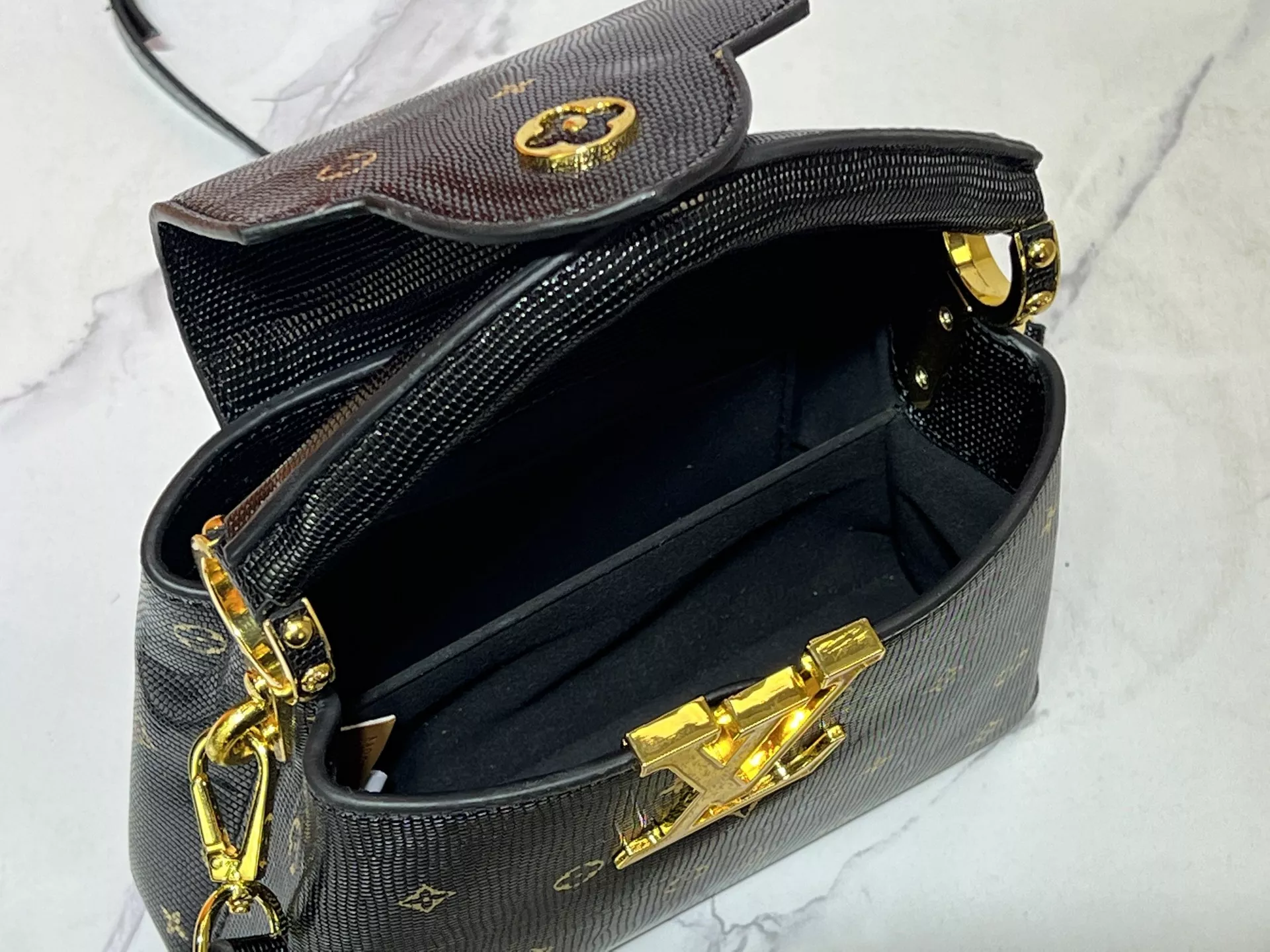 Comfortable 1510 Louis Vuitton AAA Quality Messenger Bags For Women