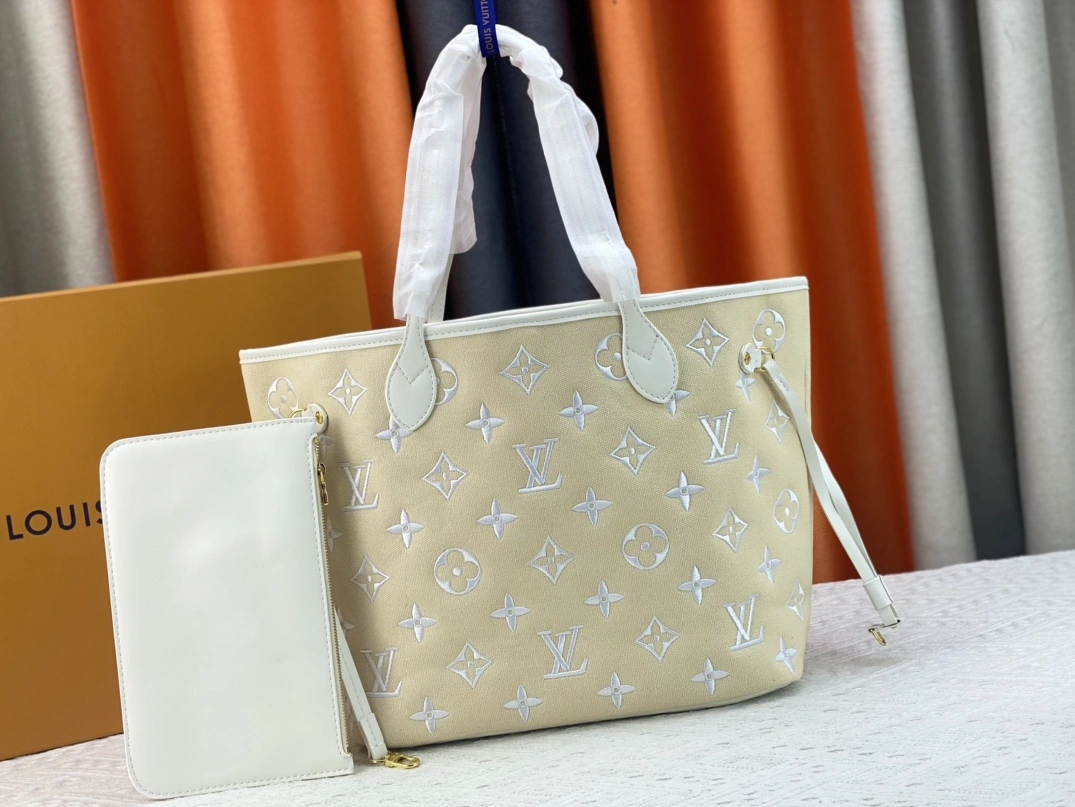 Comfortable 1527 Louis Vuitton AAA Quality Shoulder Bags For Women