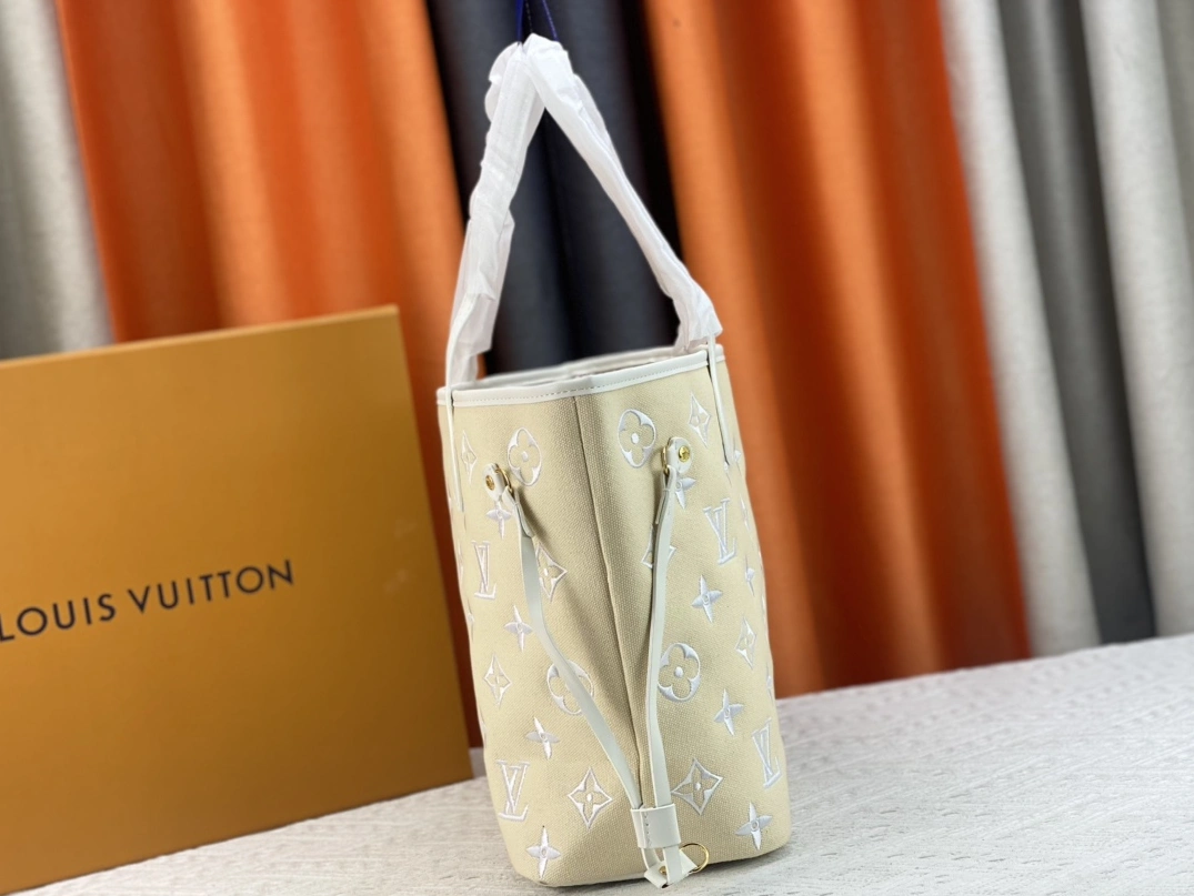 Comfortable 1527 Louis Vuitton AAA Quality Shoulder Bags For Women