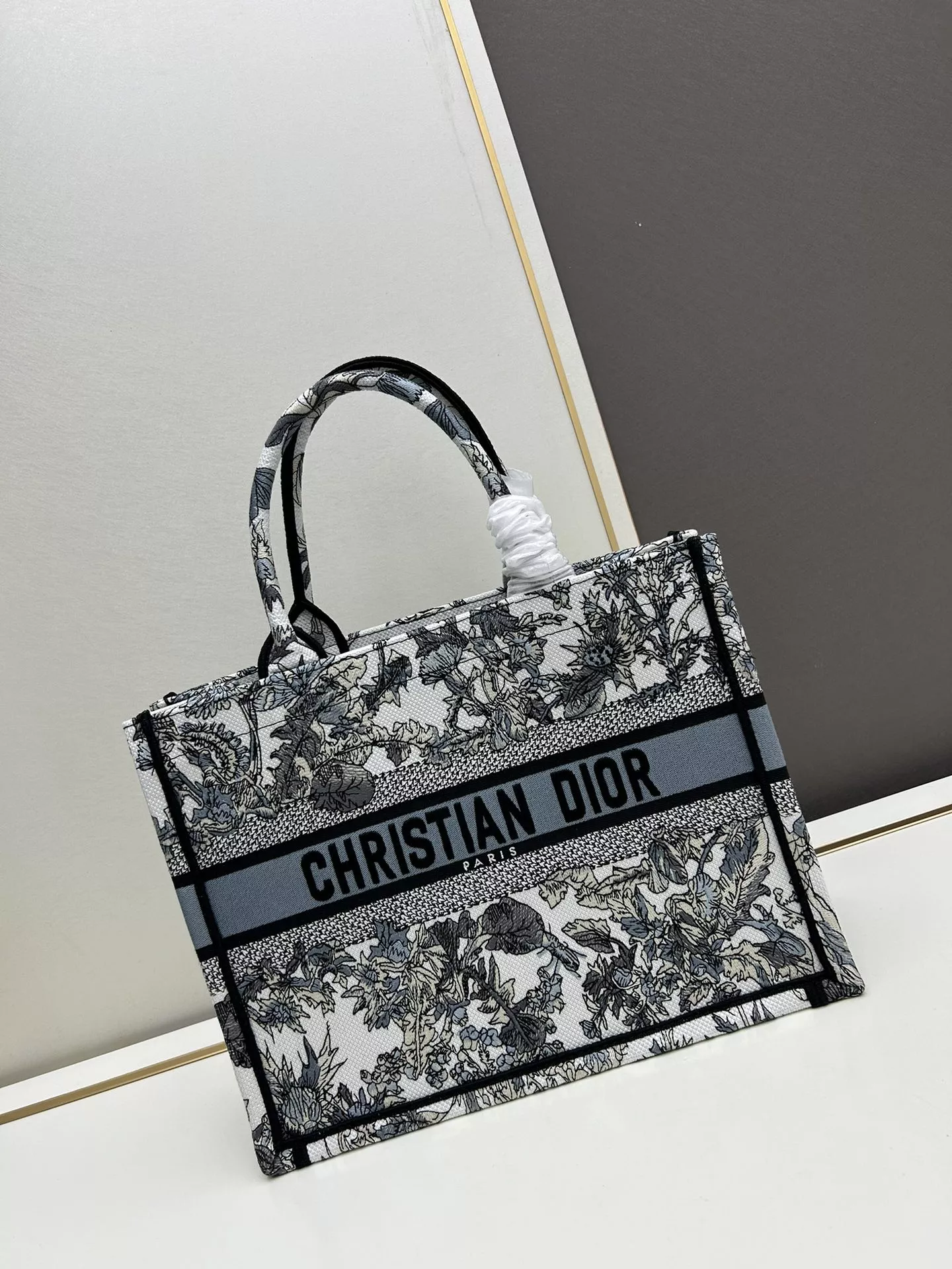 Comfortable 1648 Christian Dior AAA Quality Tote-Handbags For Women