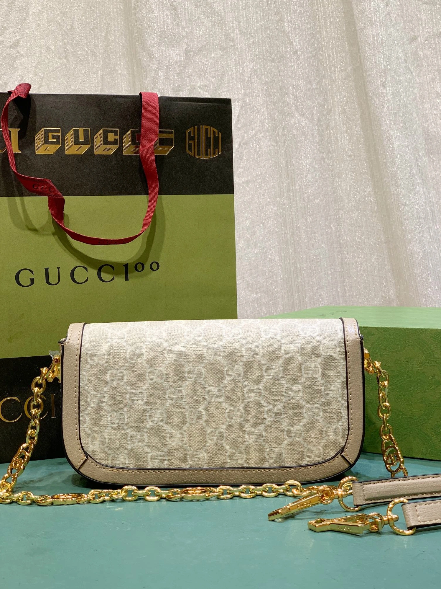 Comfortable 1722 Gucci AAA Quality Messenger Bags For Women