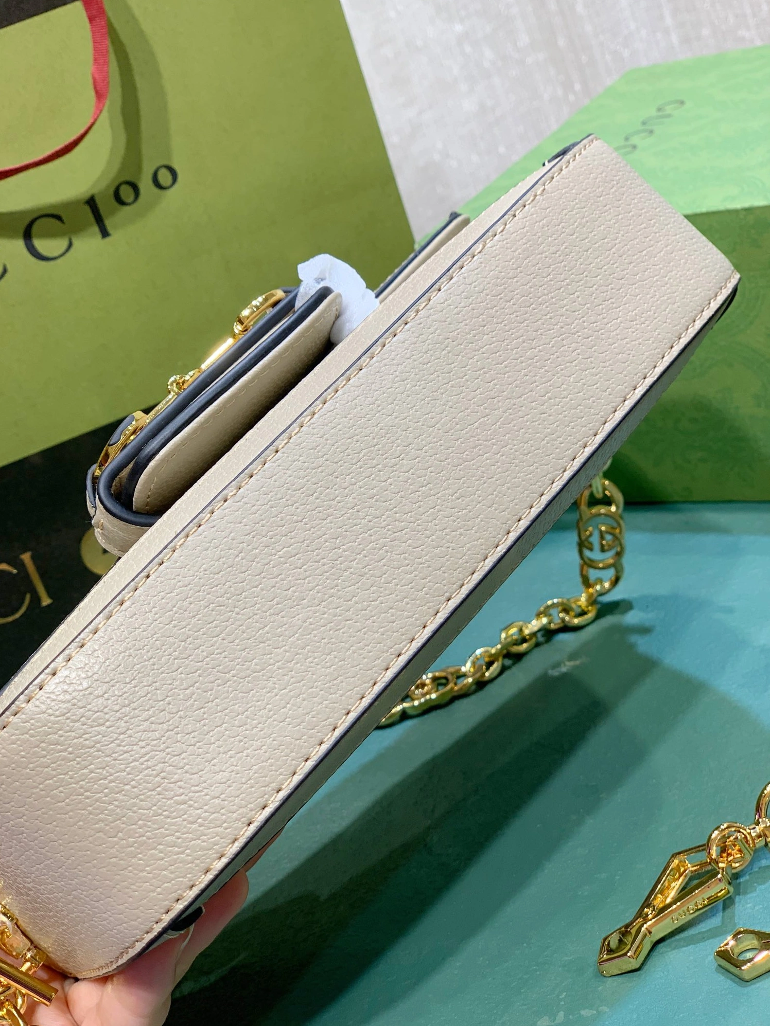 Comfortable 1722 Gucci AAA Quality Messenger Bags For Women