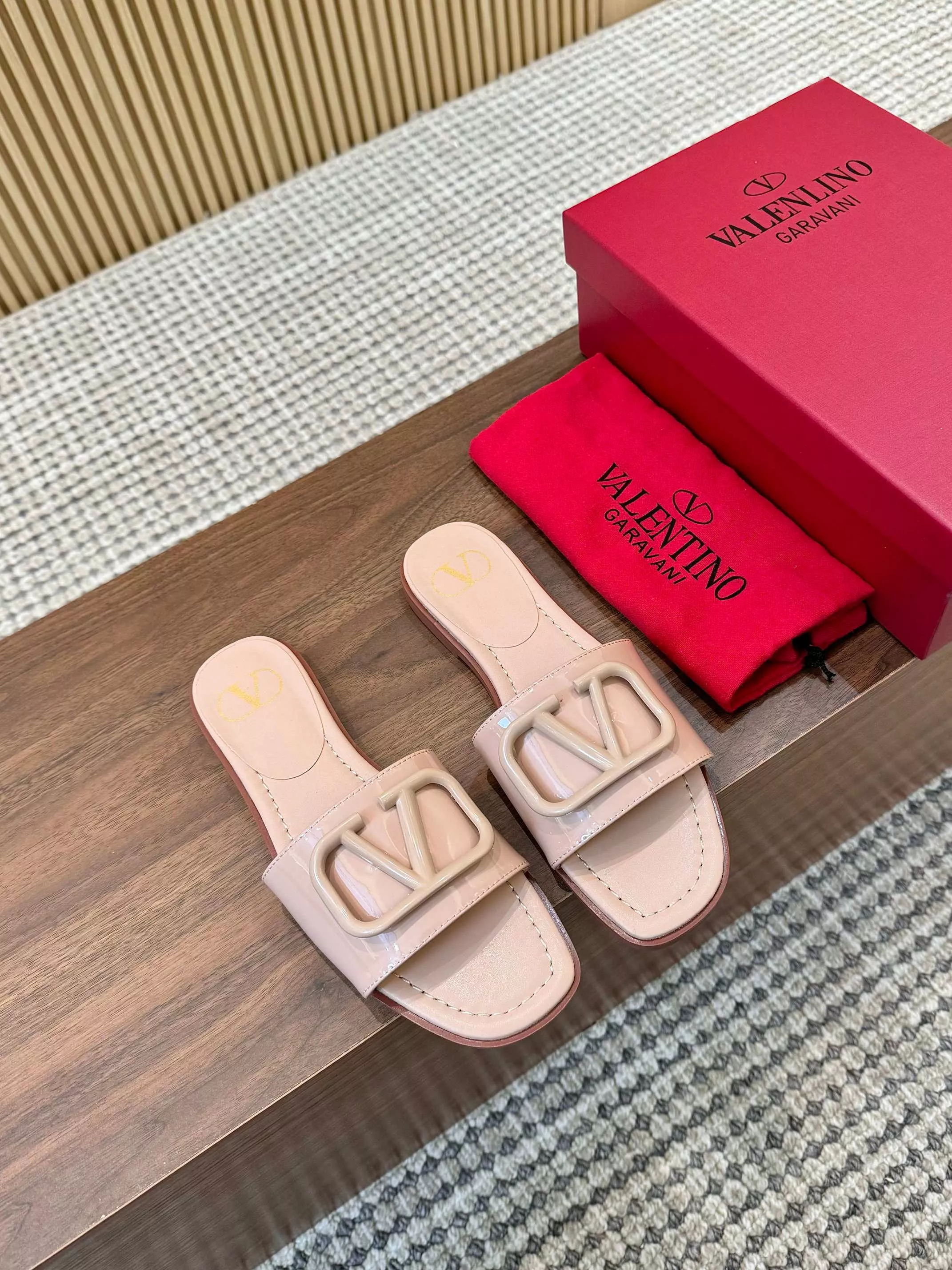 Comfortable 1723 Valentino Slippers For Women