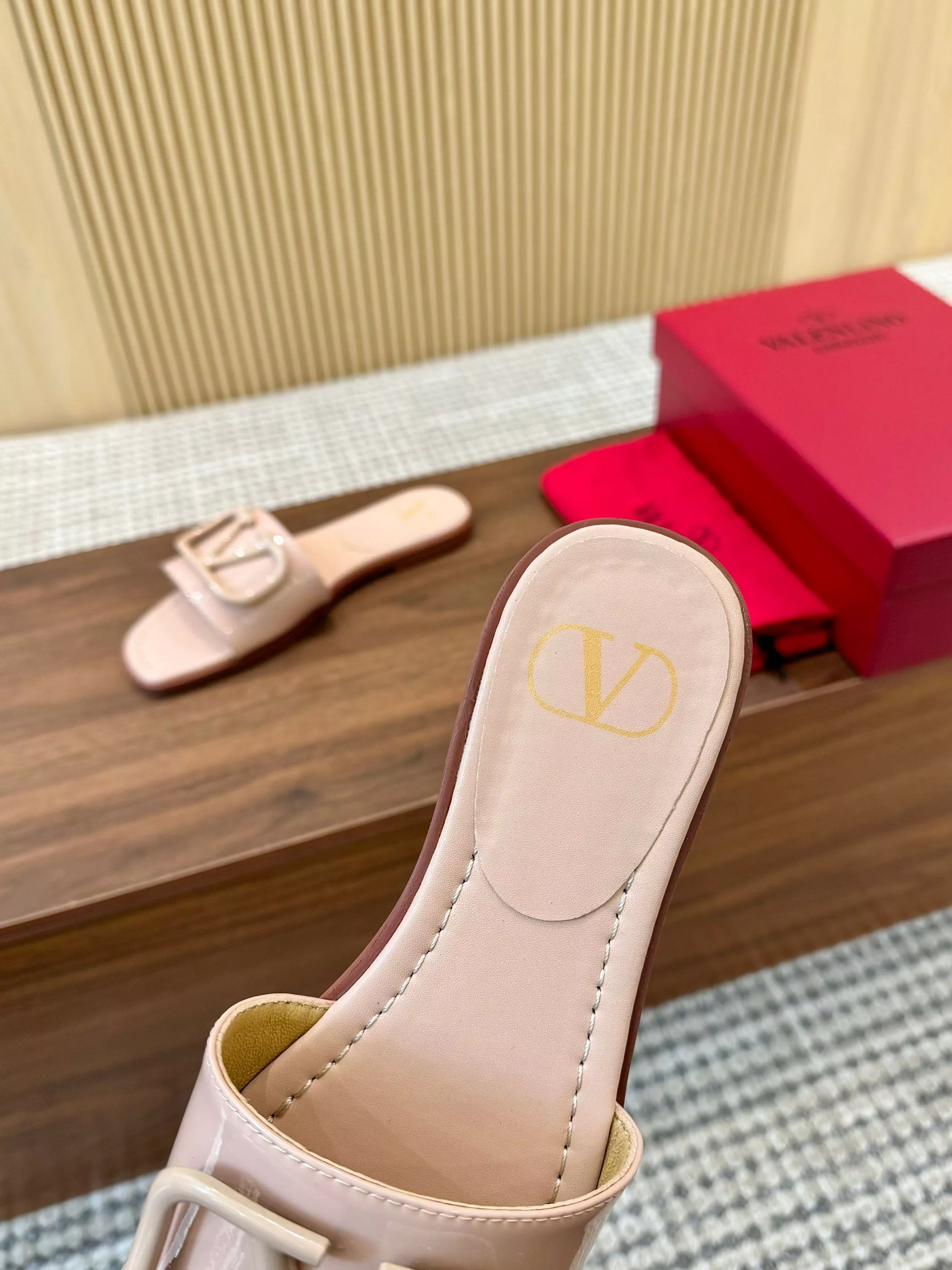 Comfortable 1723 Valentino Slippers For Women