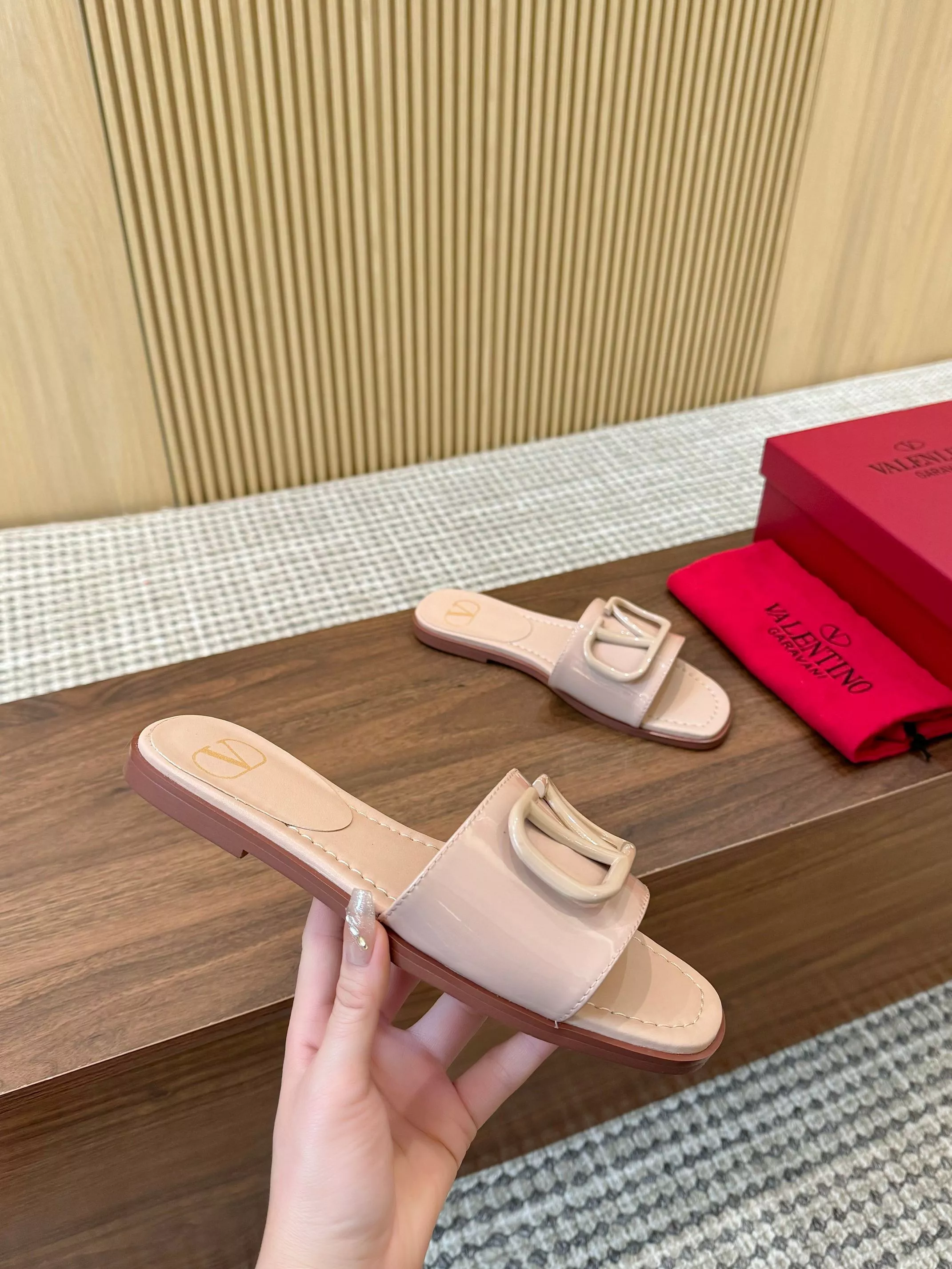 Comfortable 1723 Valentino Slippers For Women