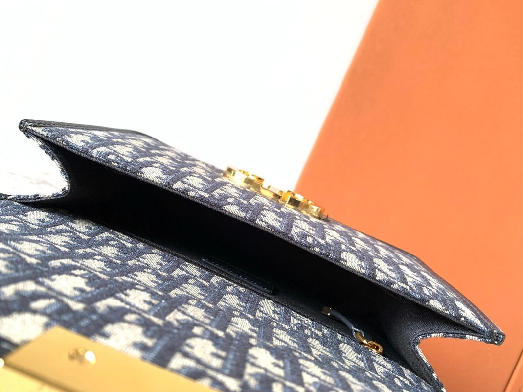 Comfortable 176 Christian Dior AAA Quality Messenger Bags For Women