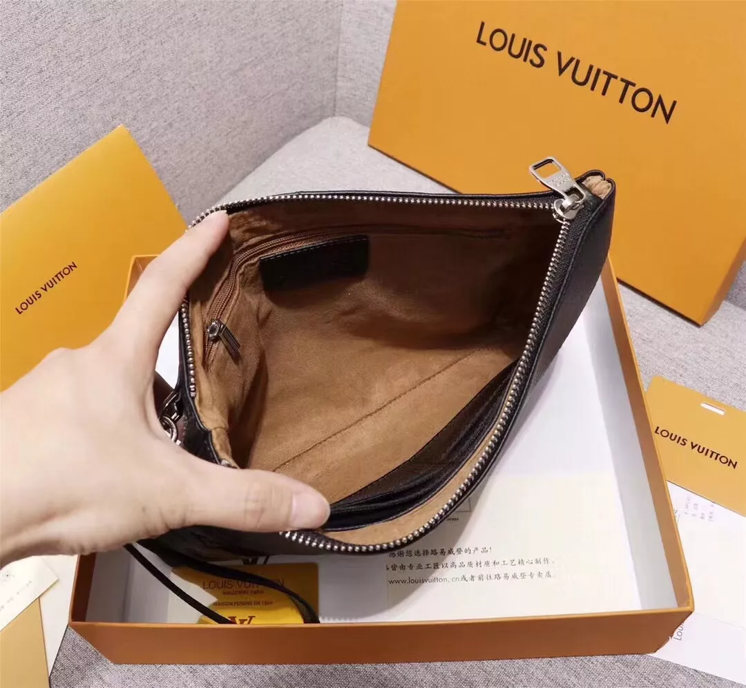 Comfortable 1779 Louis Vuitton AAA Man Wallets