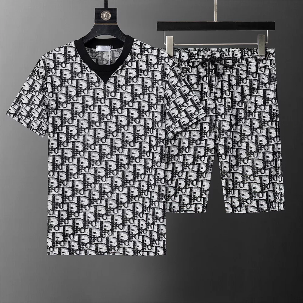 Comfortable 1800 Christian Dior Tracksuits Short Sleeved For Men