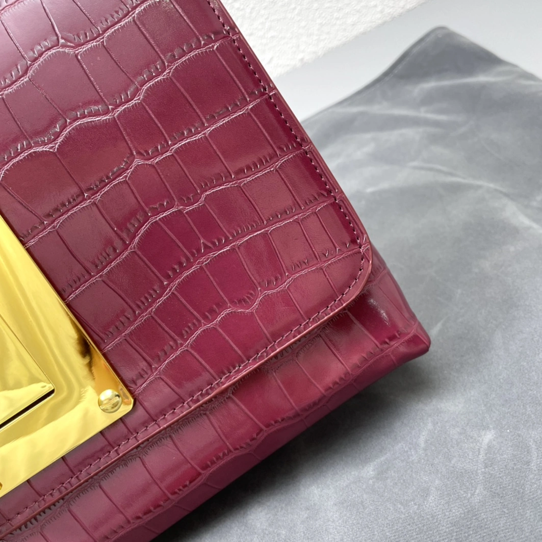 Comfortable 1889 Tom Ford AAA Quality Shoulder Bags For Women
