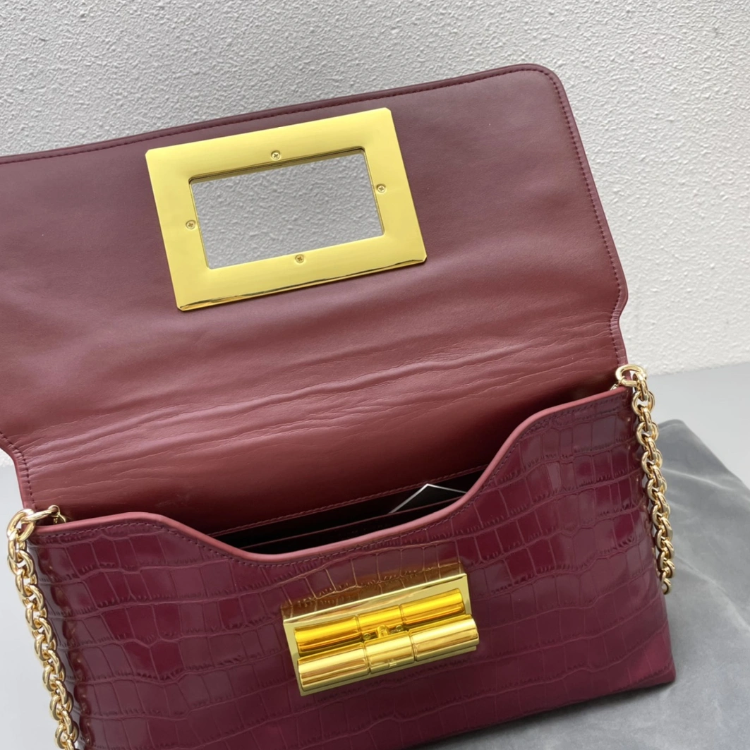 Comfortable 1889 Tom Ford AAA Quality Shoulder Bags For Women