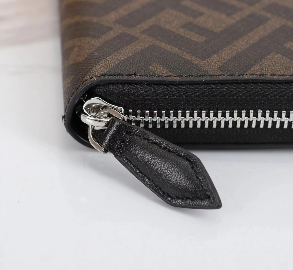Comfortable 1934 Fendi AAA Quality Wallet For Unisex