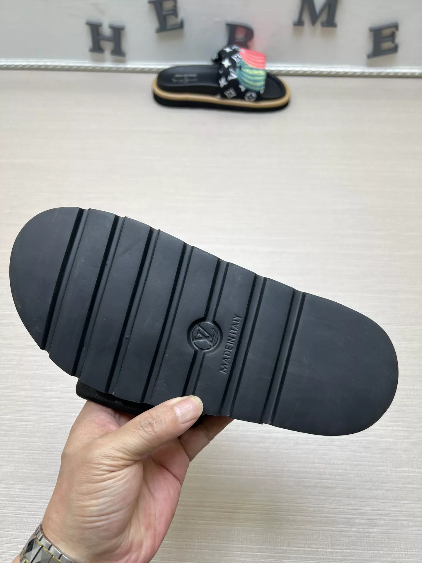 Comfortable 1938 Louis Vuitton Slippers For Women