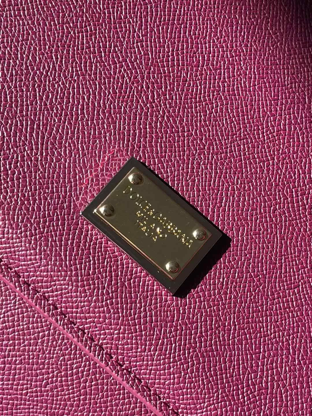 Comfortable 1992 Dolce & Gabbana AAA Quality Handbags For Women