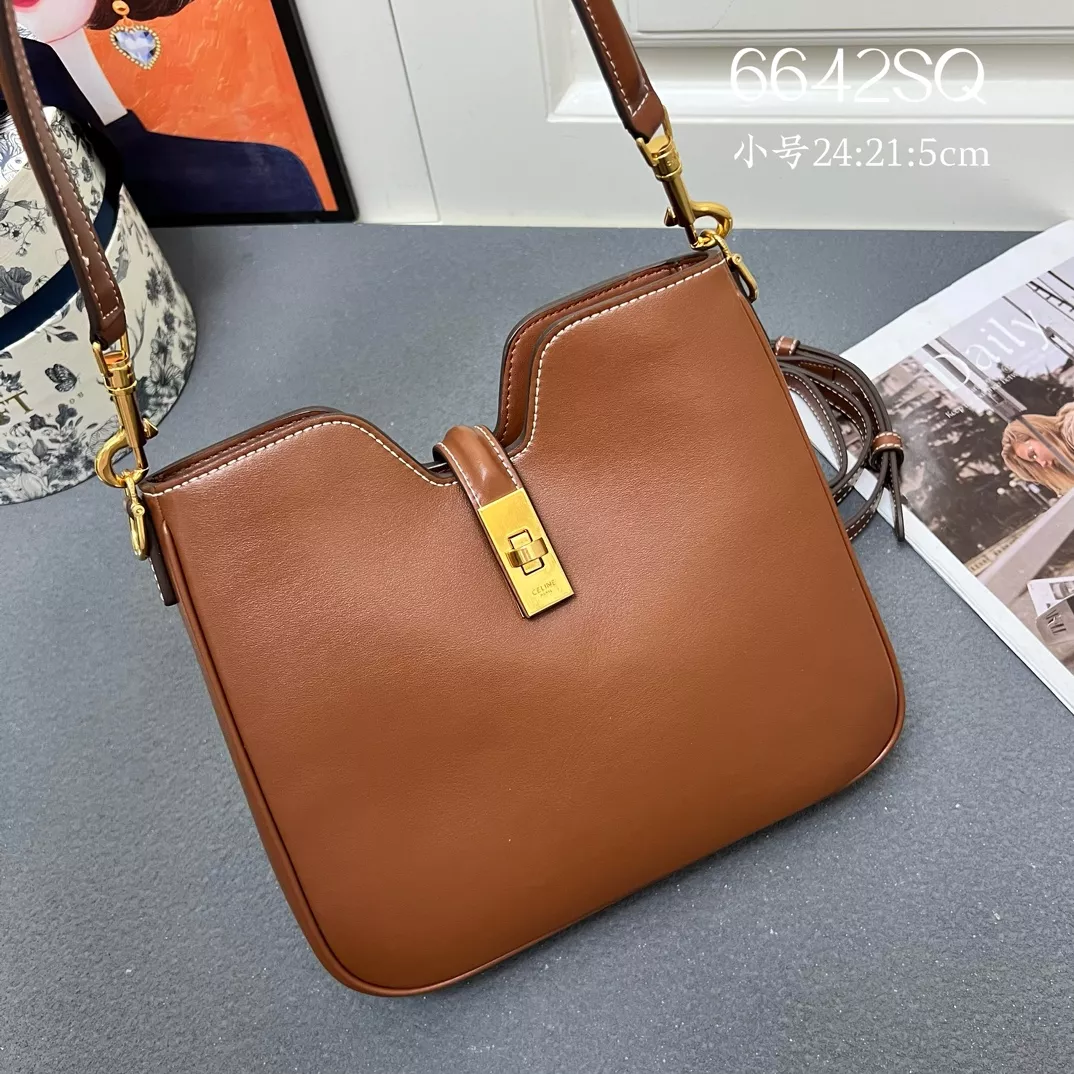 Comfortable 2003 Celine AAA Quality Shoulder Bags For Women