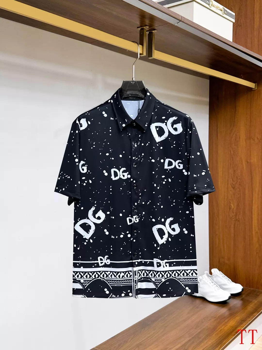 Comfortable 2105 Dolce & Gabbana D&G Tracksuits Short Sleeved For Men