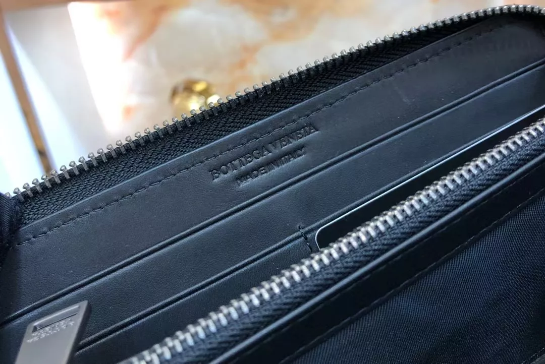 Comfortable 2111 Bottega Veneta AAA Man Wallets