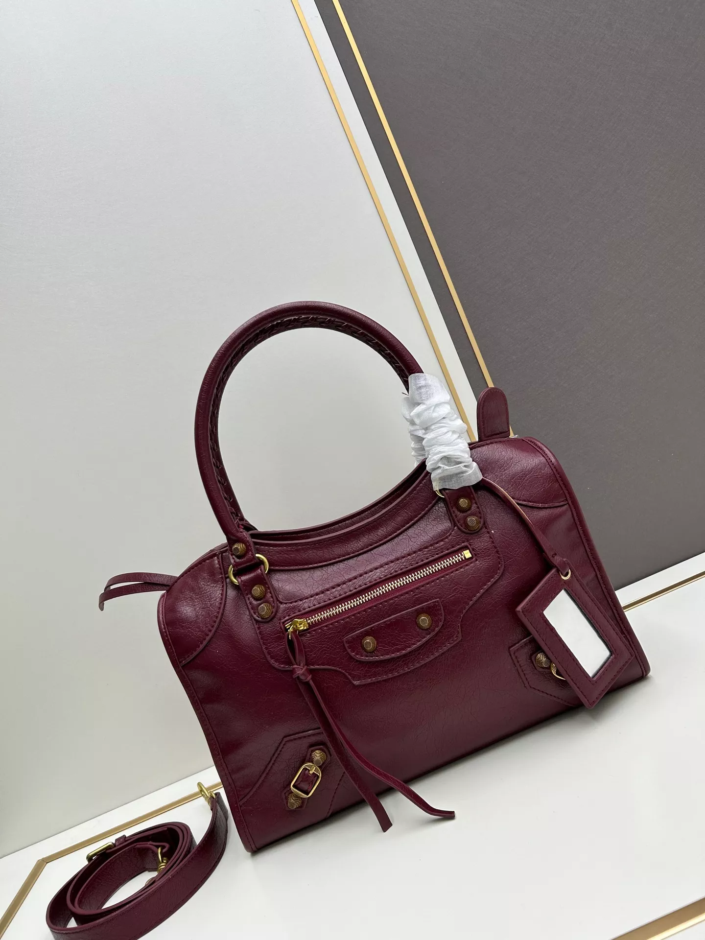 Comfortable 2223 Balenciaga AAA Quality Handbags For Women