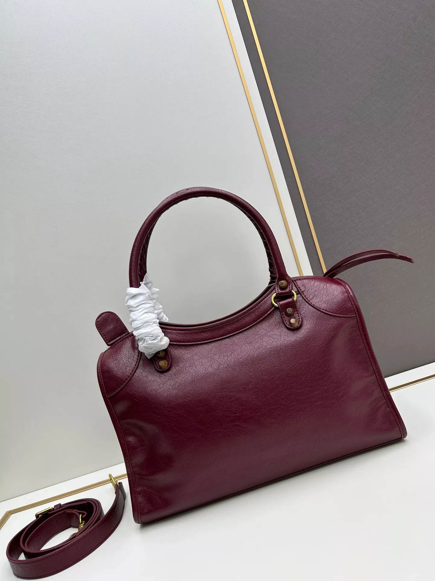 Comfortable 2223 Balenciaga AAA Quality Handbags For Women