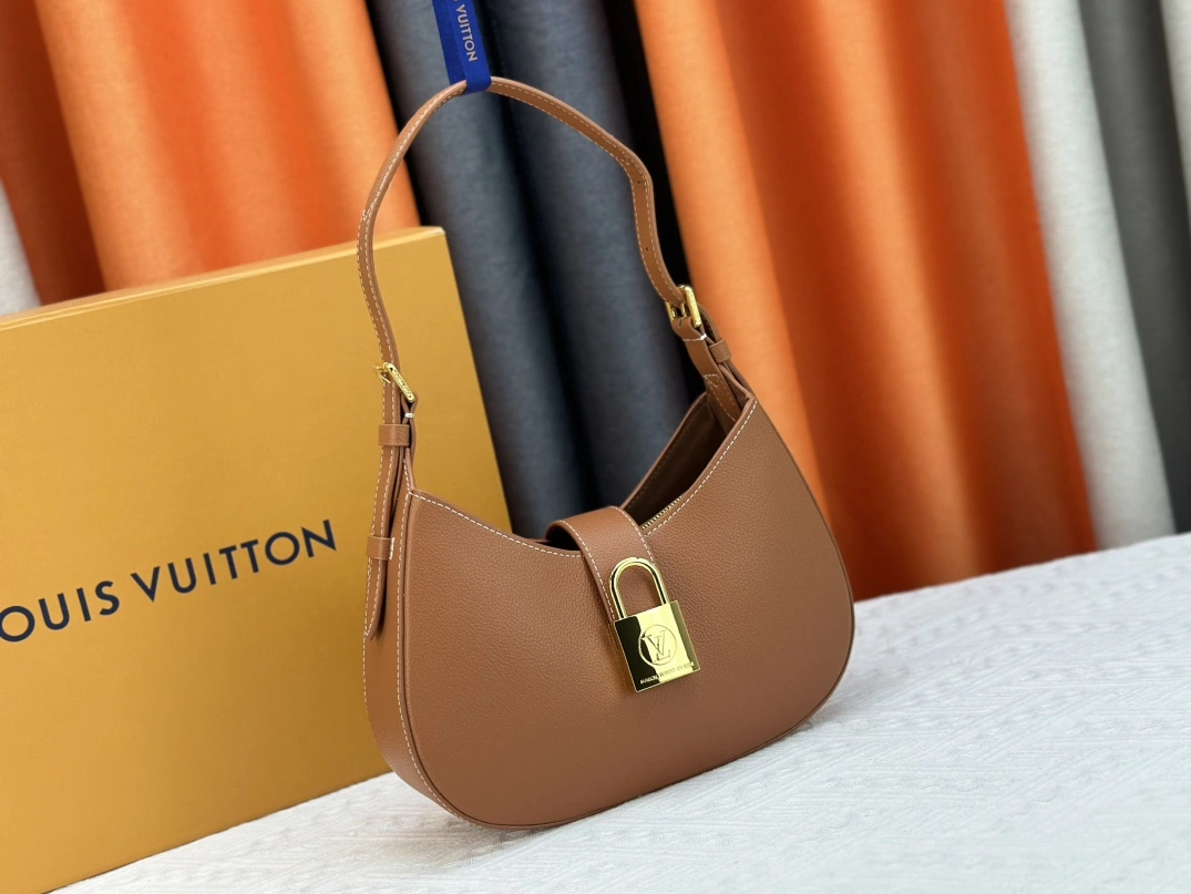 Comfortable 2343 Louis Vuitton AAA Quality Shoulder Bags For Women