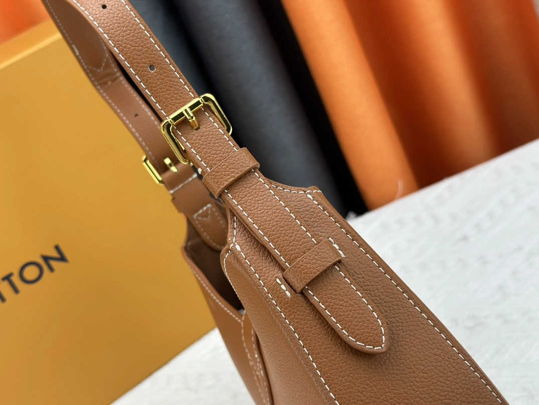 Comfortable 2343 Louis Vuitton AAA Quality Shoulder Bags For Women