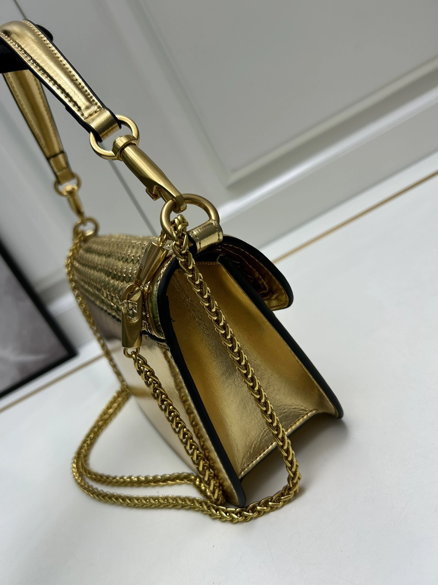 Comfortable 2392 Valentino AAA Quality Shoulder Bags For Women