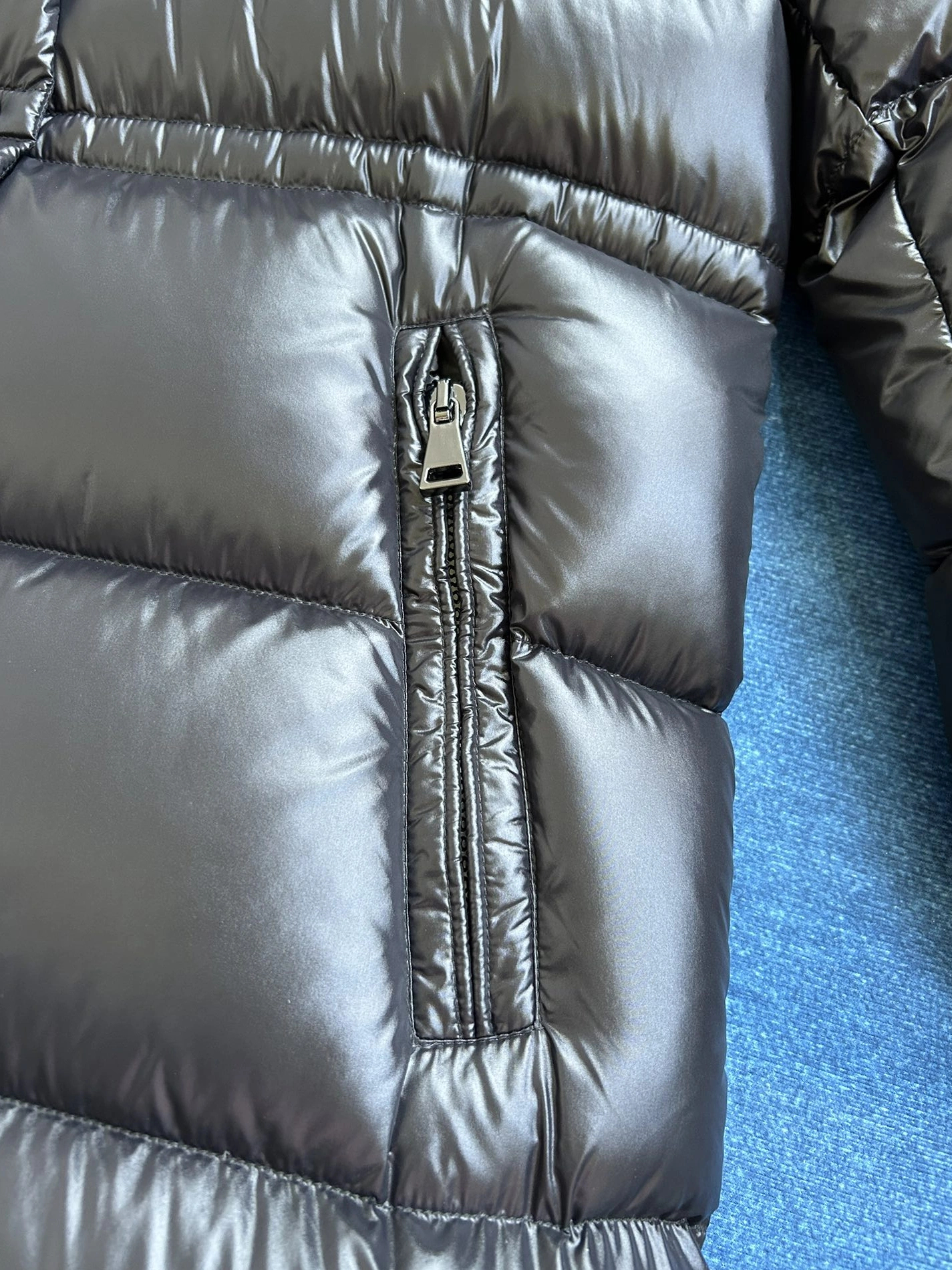 Comfortable 247 Moncler Down Feather Coat Long Sleeved For Women