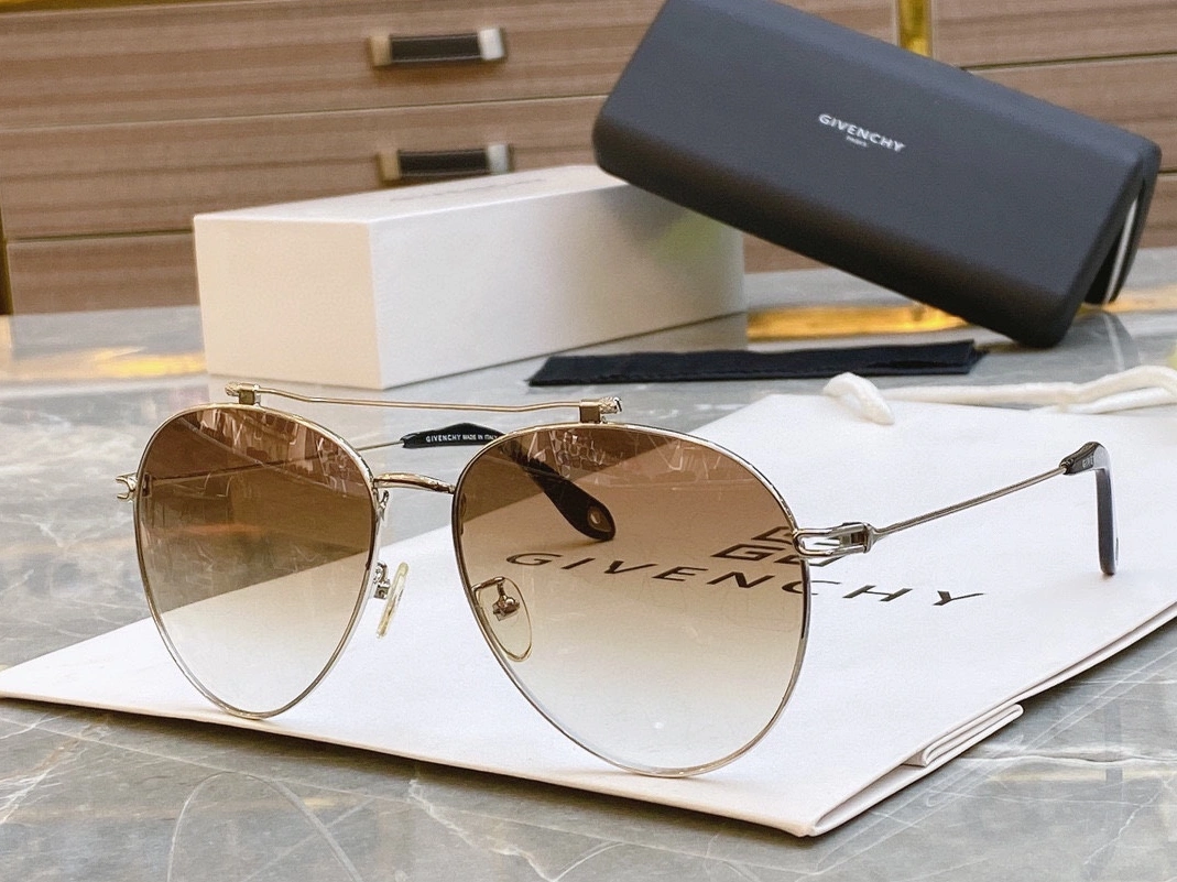 Comfortable 2470 Givenchy AAA Quality Sunglasses