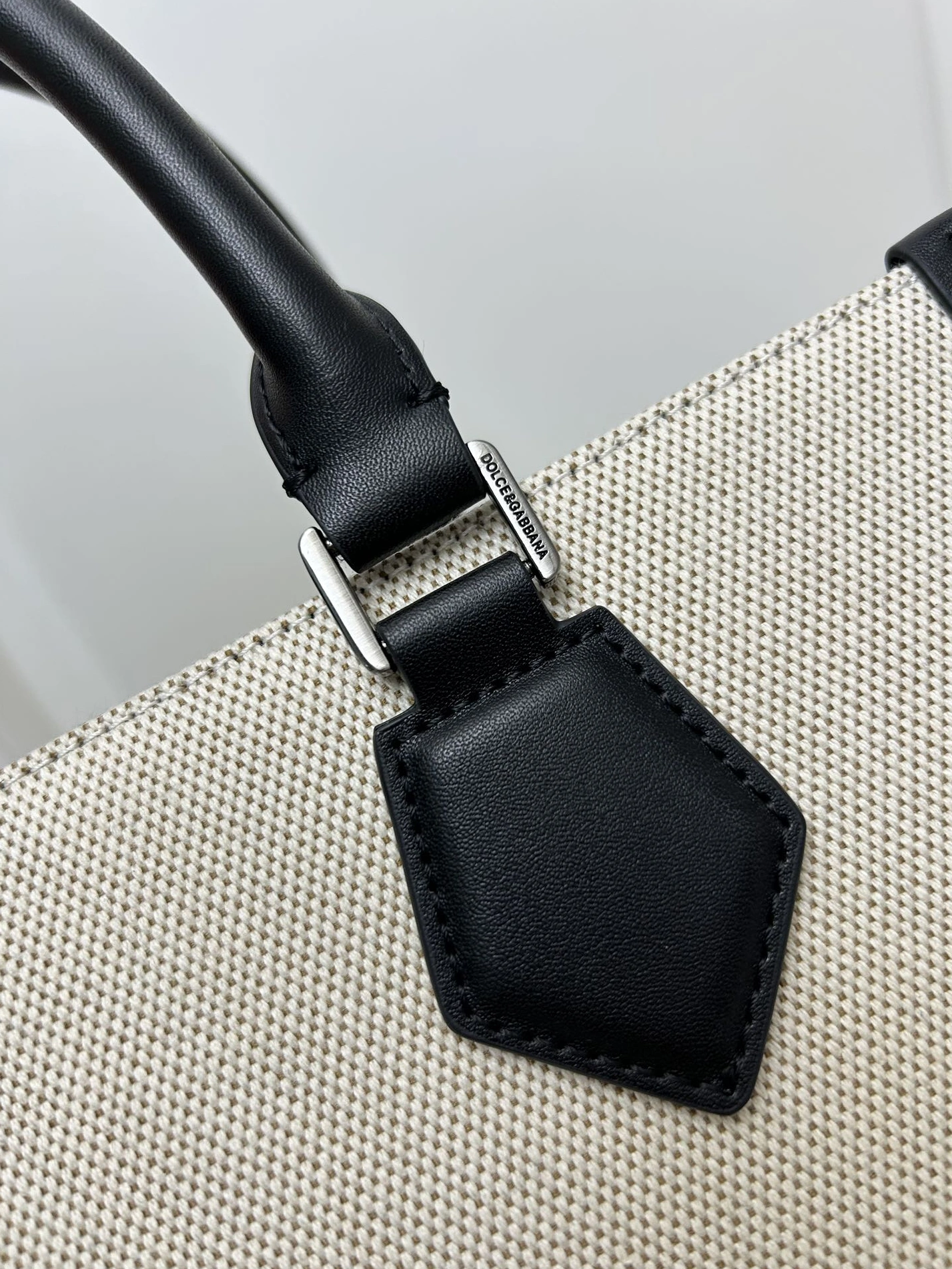 Comfortable 2517 Dolce & Gabbana AAA Quality Handbags For Women