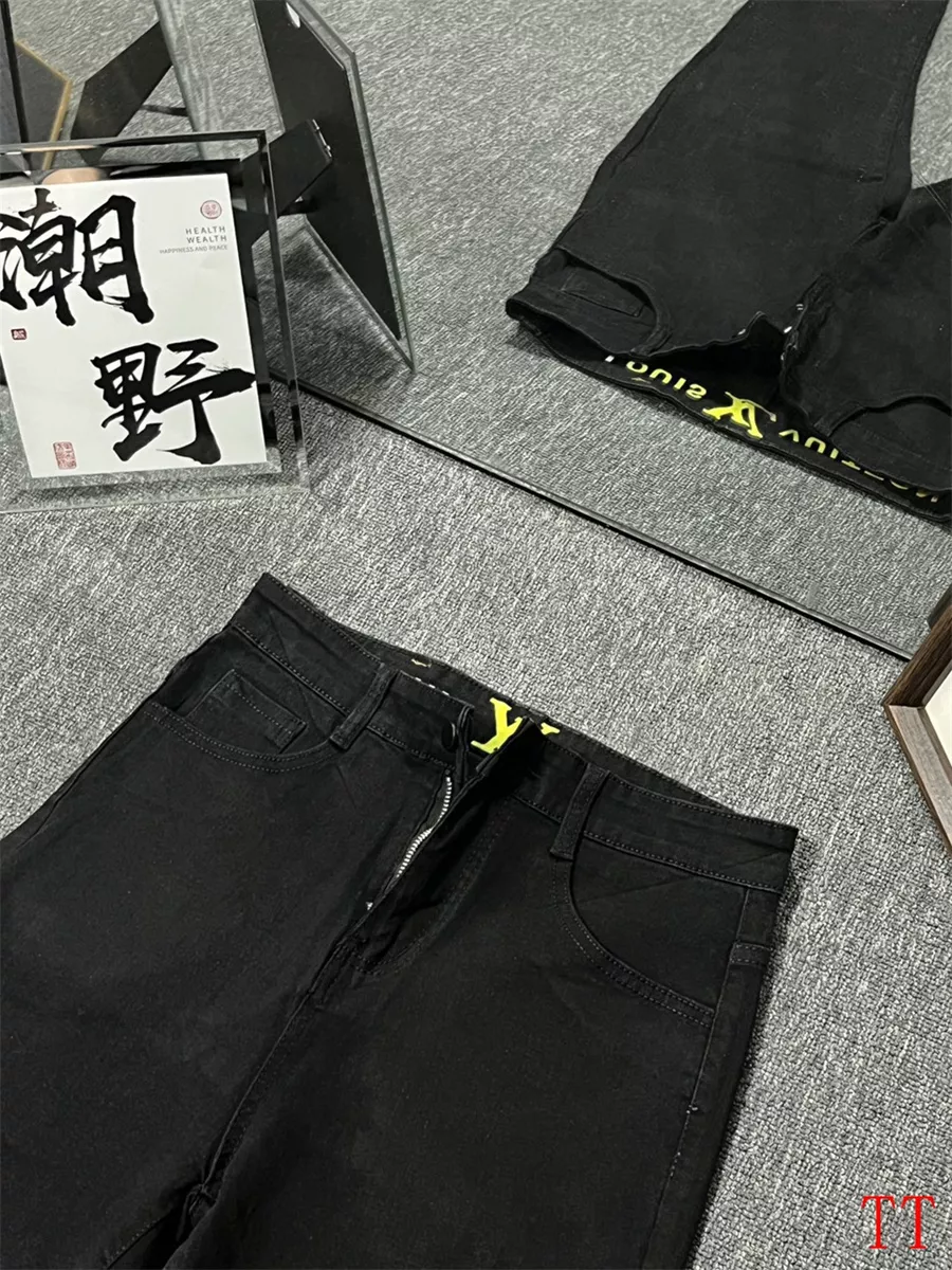 Comfortable 2613 Louis Vuitton LV Jeans For Men