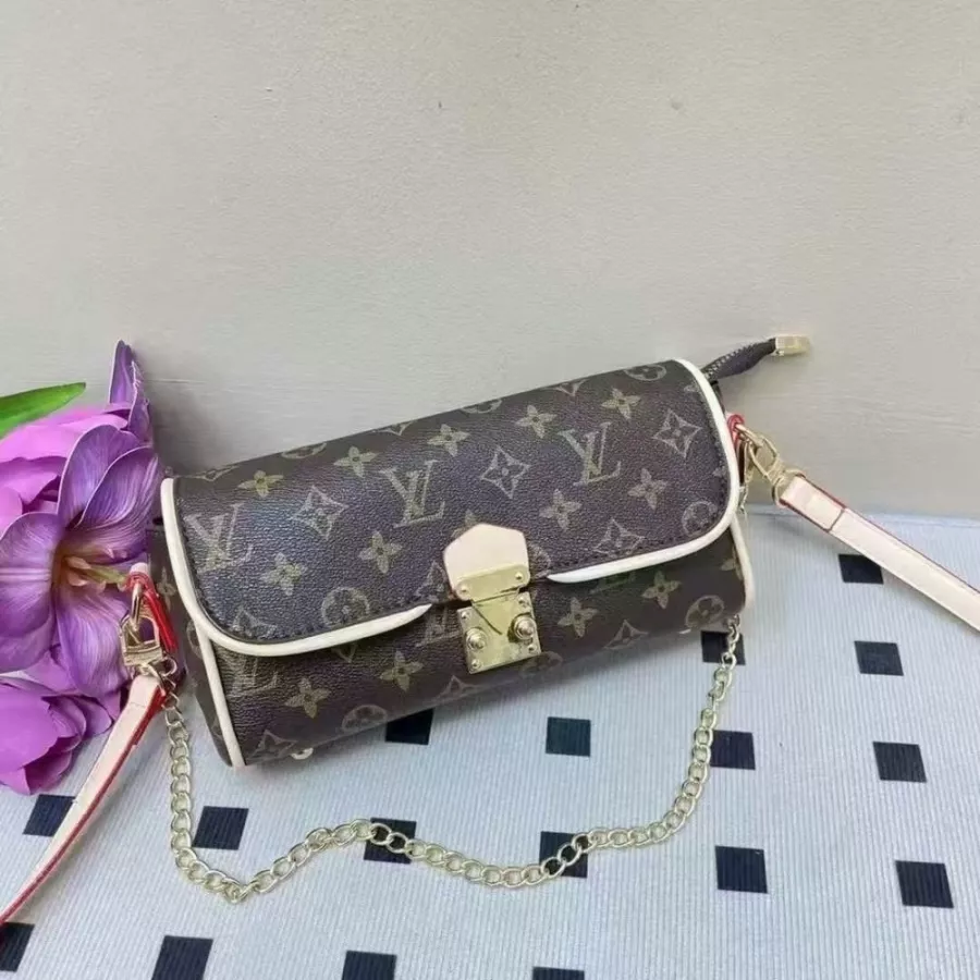 Comfortable 268 Louis Vuitton Messenger Bags For Women