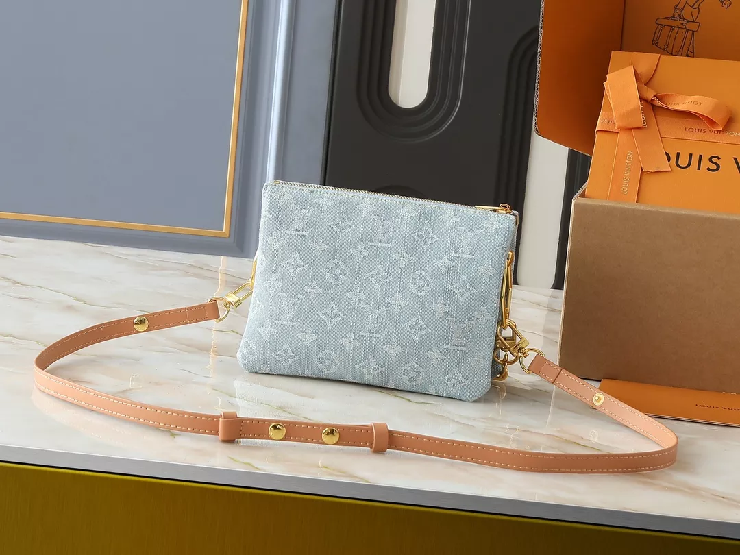 Comfortable 2743 Louis Vuitton Messenger Bags For Women